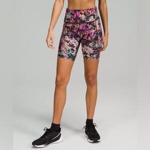Lululemon Fast and Free High-Rise Shorts 6” - Size 14